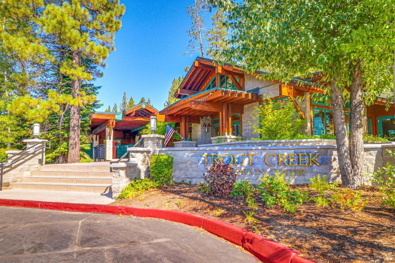 Вилла Little Pinecone Retreat Траки Экстерьер фото